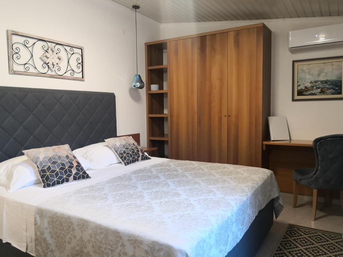Private Oasis-Villa Sandina Σπλιτ Εξωτερικό φωτογραφία