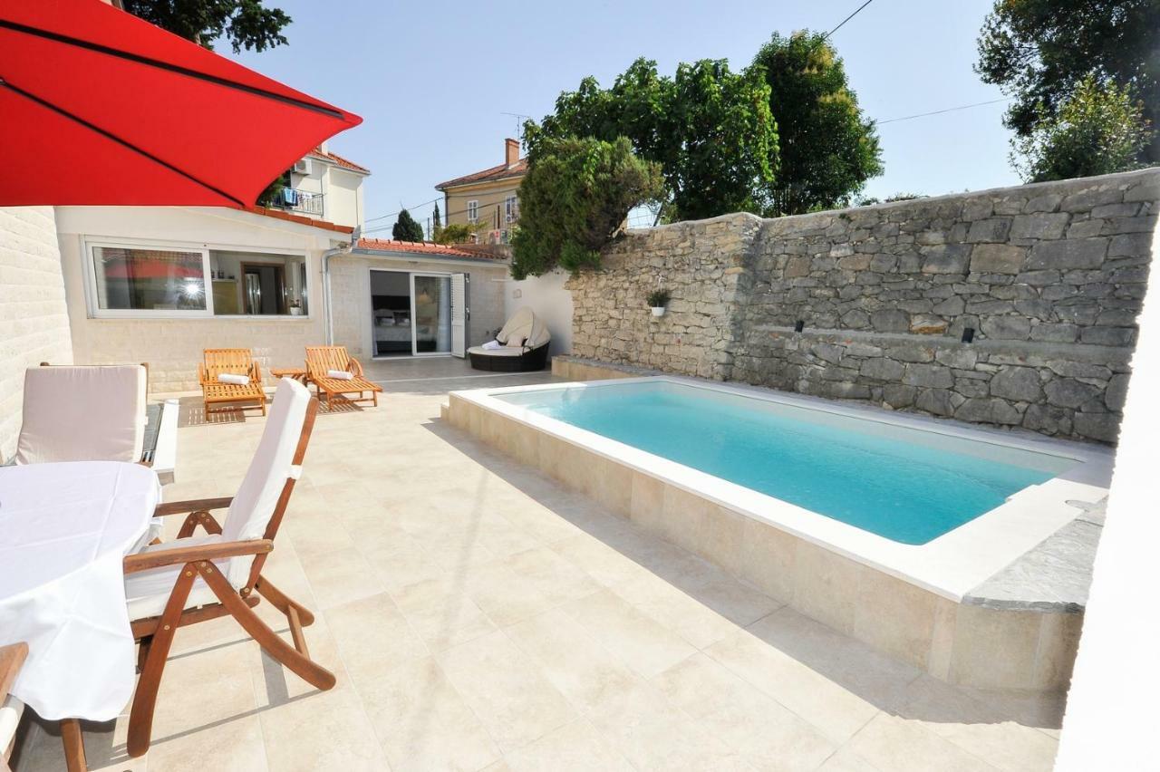 Private Oasis-Villa Sandina Σπλιτ Εξωτερικό φωτογραφία