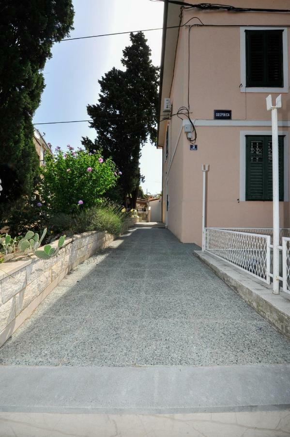 Private Oasis-Villa Sandina Σπλιτ Εξωτερικό φωτογραφία