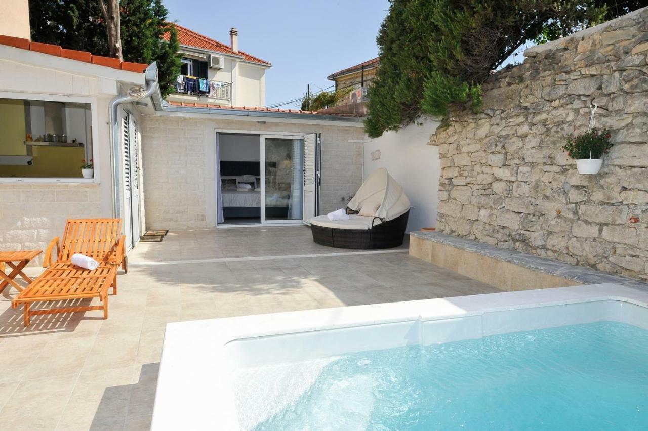 Private Oasis-Villa Sandina Σπλιτ Εξωτερικό φωτογραφία